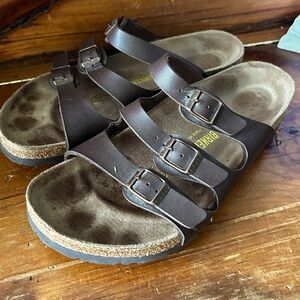 Birkenstock sandal size 10 in EUC